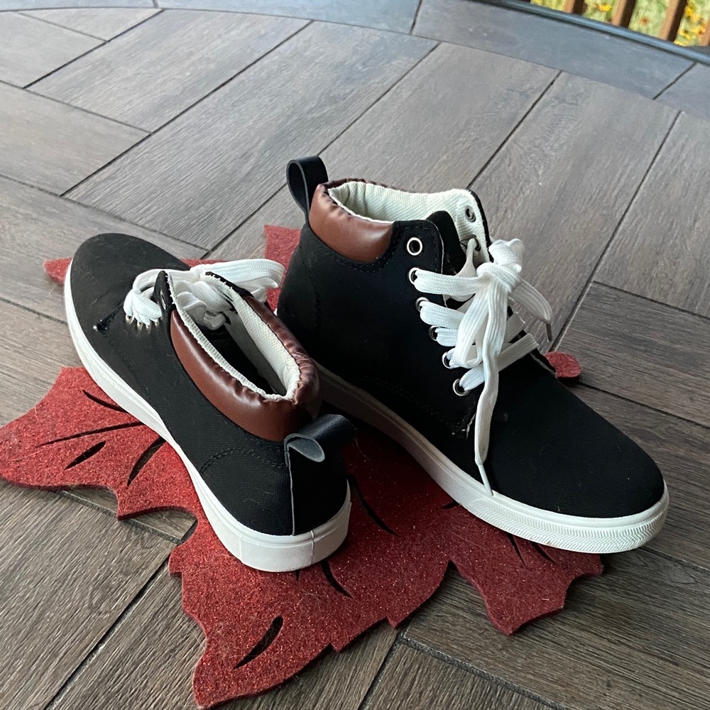 Black and Brown unisex High-Top Sneakers